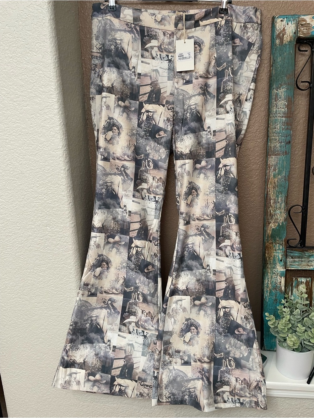 Southern Grace Neutral Photo-Print Drawstring Pants - Beige & Gray